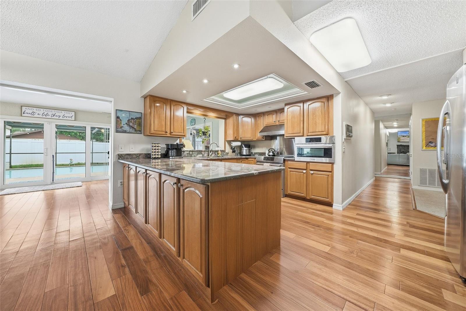 LAKESIDE WOODLANDS - Residential