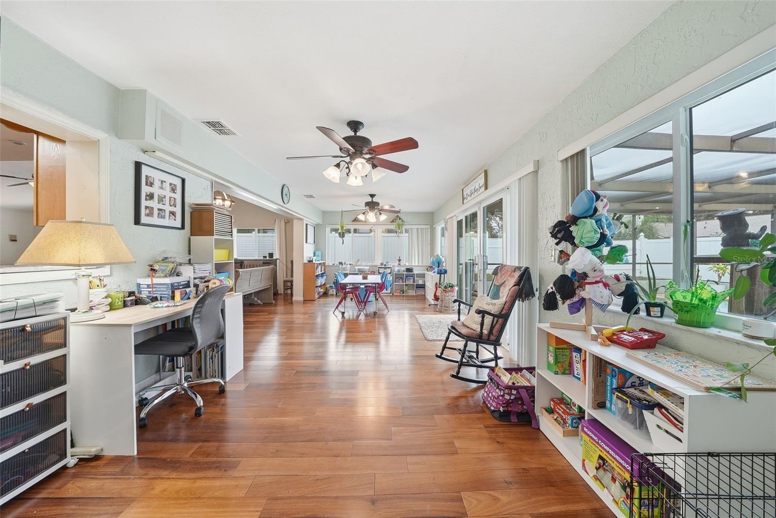 LAKESIDE WOODLANDS - Residential