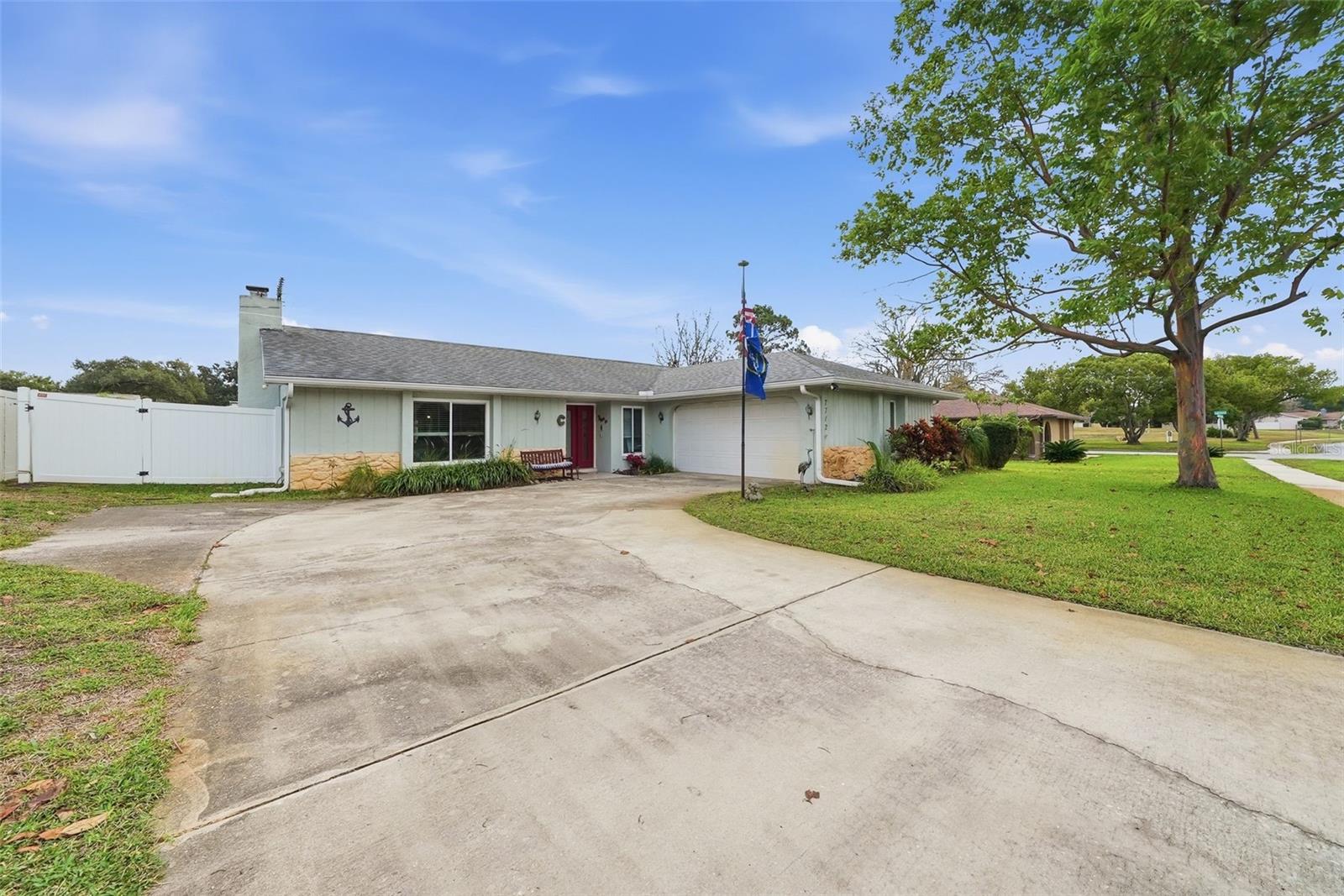 7712 LAKESIDE WOODLANDS