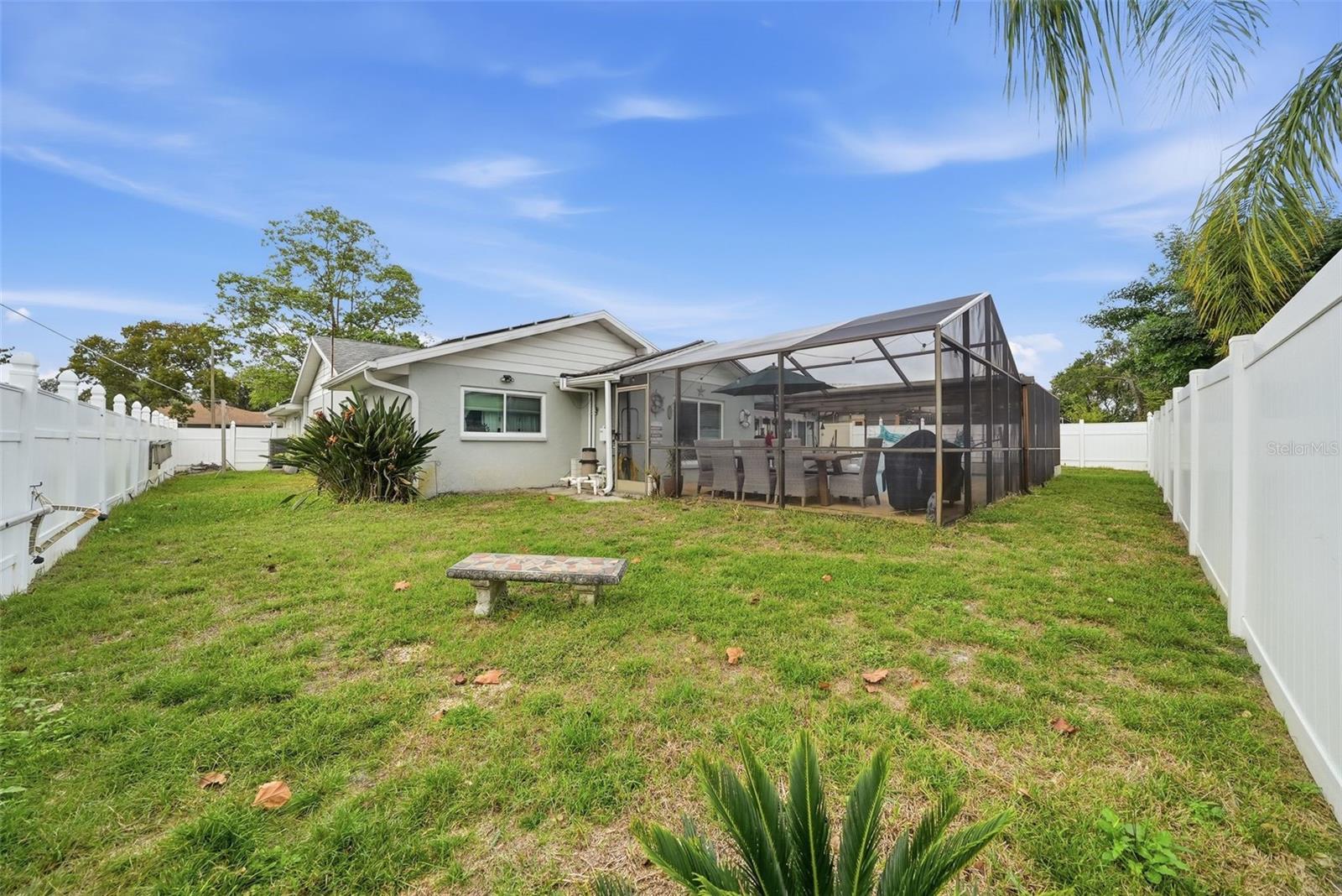 LAKESIDE WOODLANDS - Residential