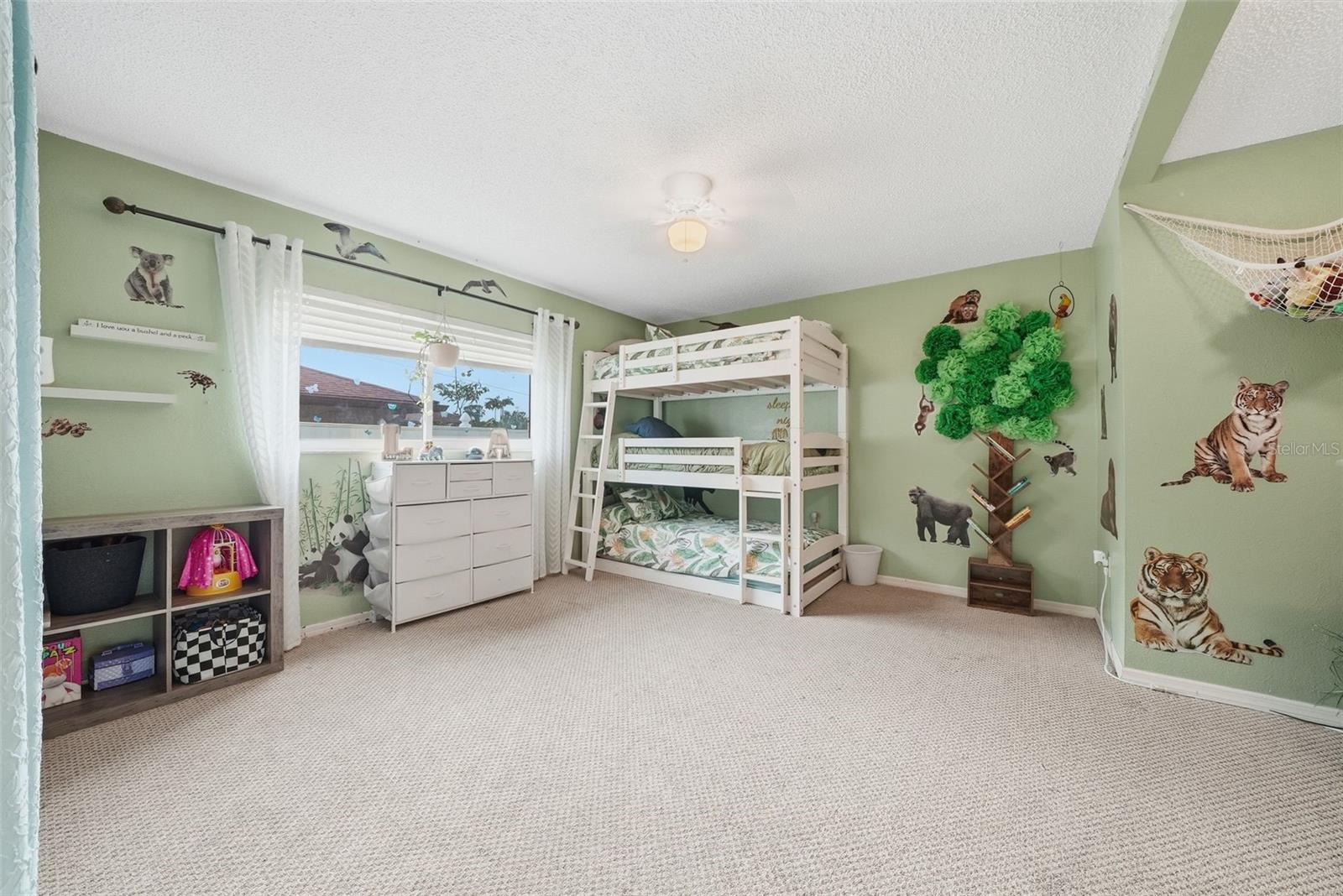 LAKESIDE WOODLANDS - Residential