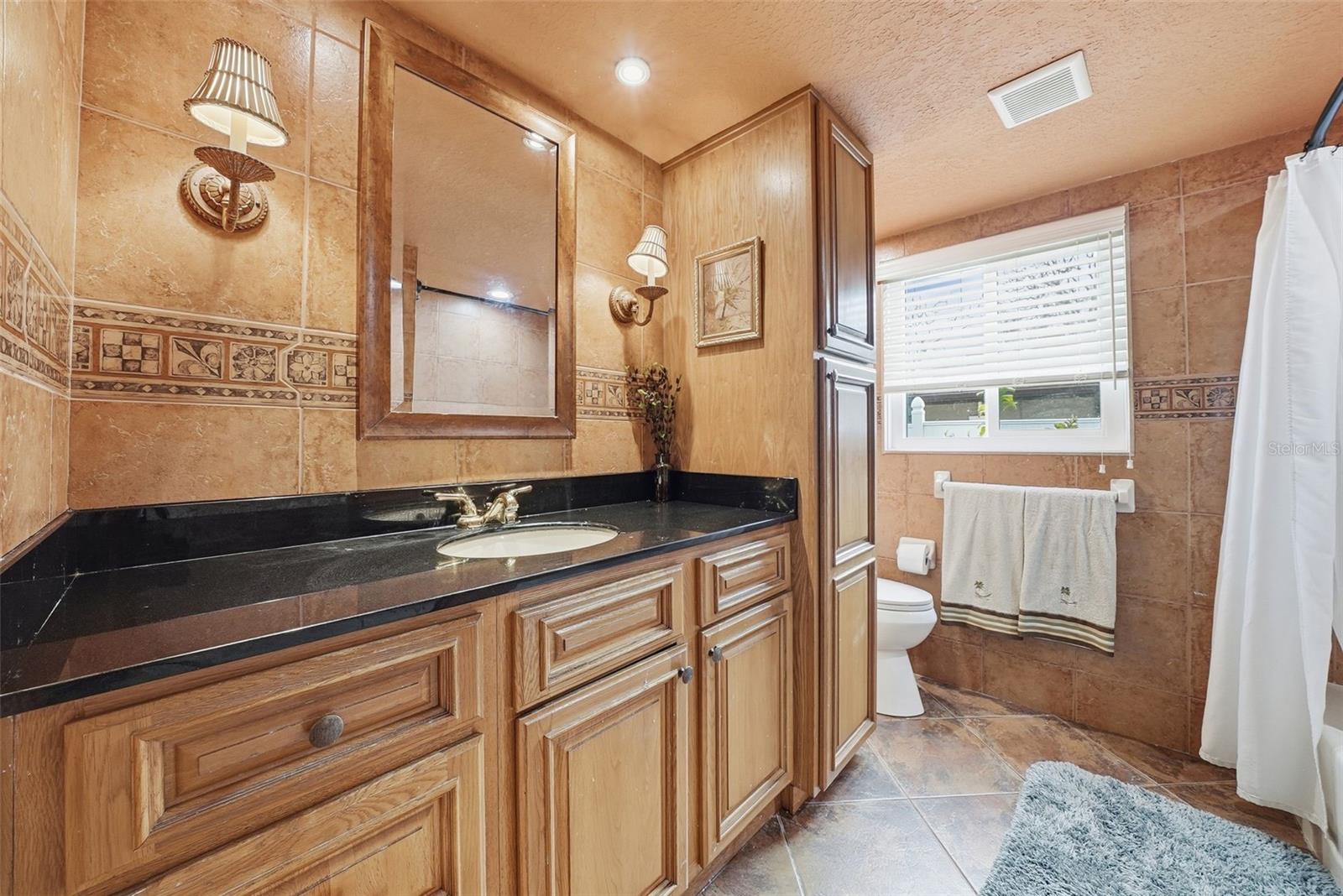 LAKESIDE WOODLANDS - Residential