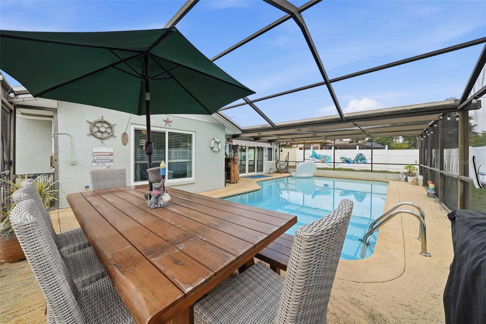 LAKESIDE WOODLANDS - Residential