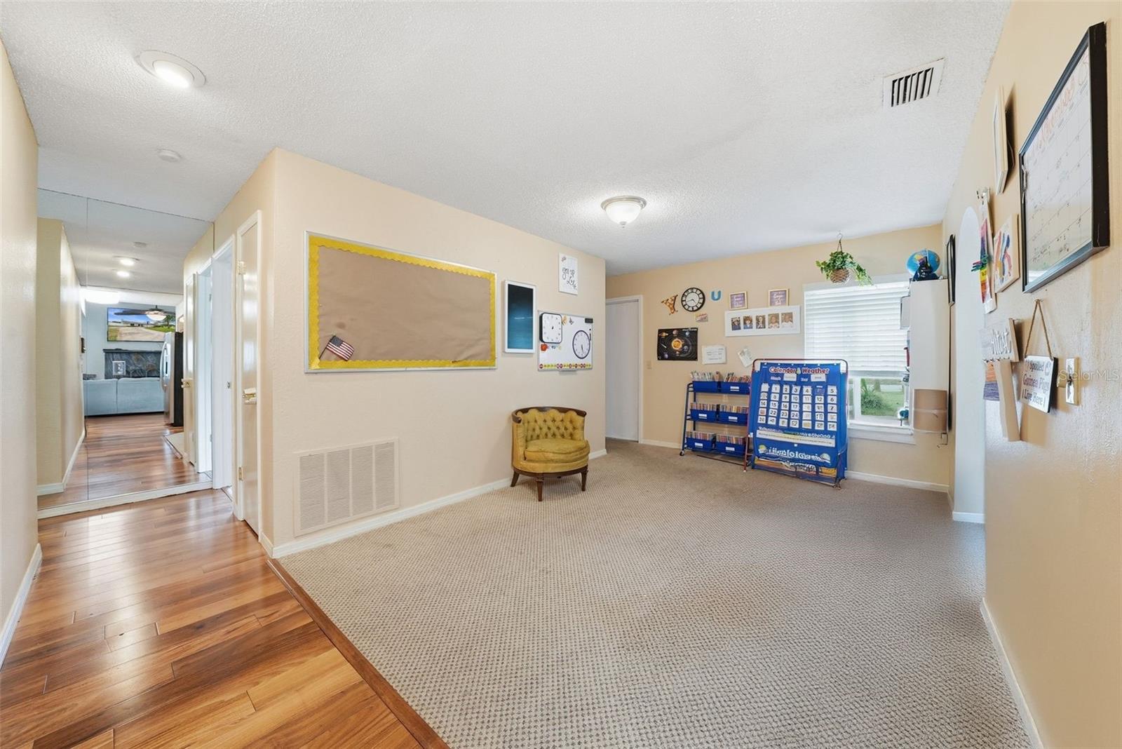 LAKESIDE WOODLANDS - Residential