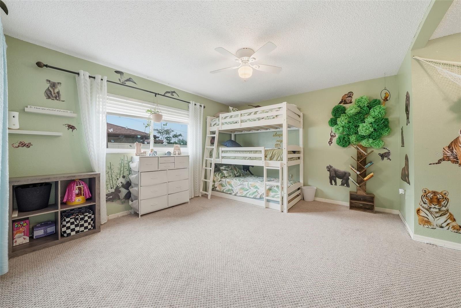 LAKESIDE WOODLANDS - Residential