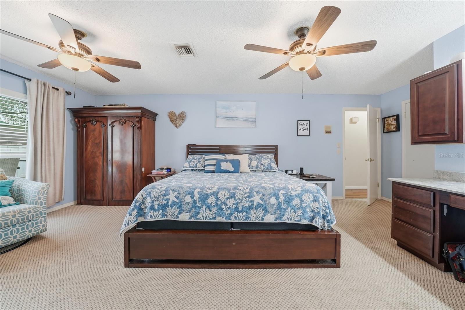 LAKESIDE WOODLANDS - Residential