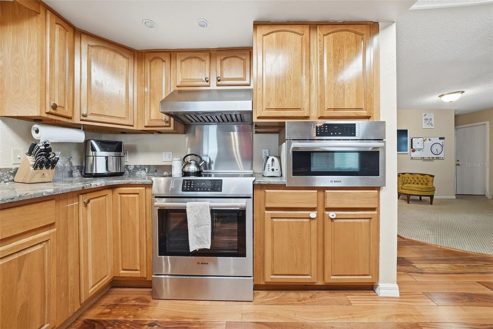 LAKESIDE WOODLANDS - Residential