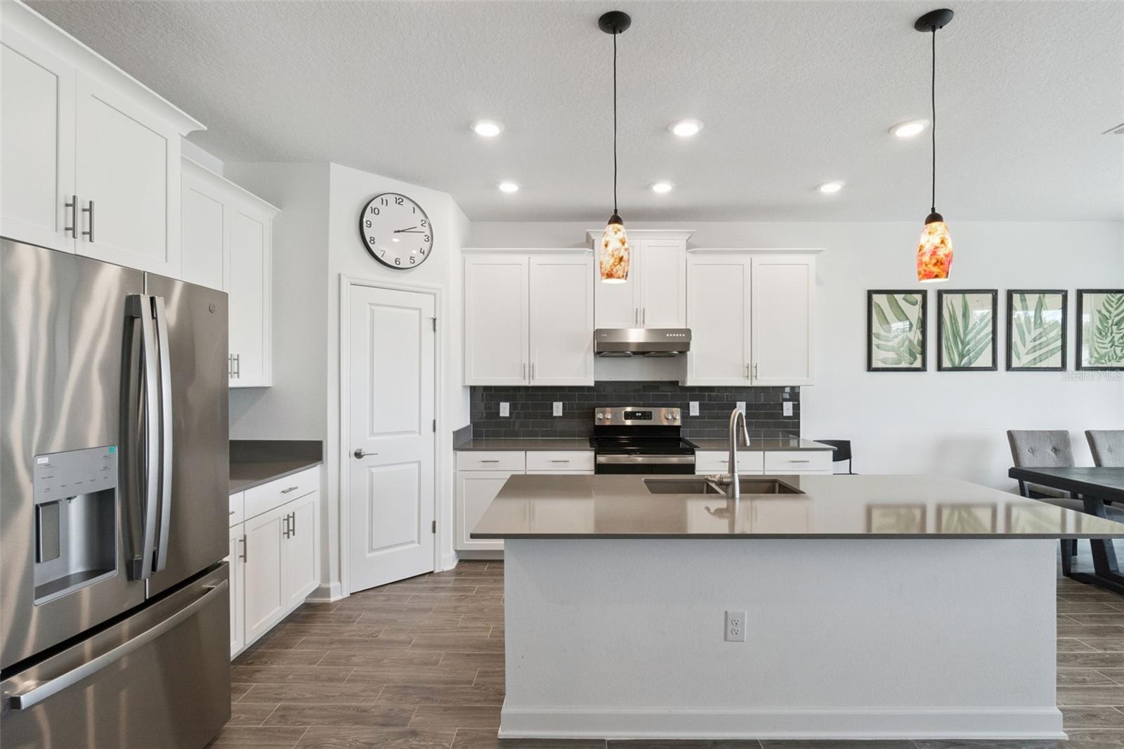 HANOVER LAKES PH 2 - Residential