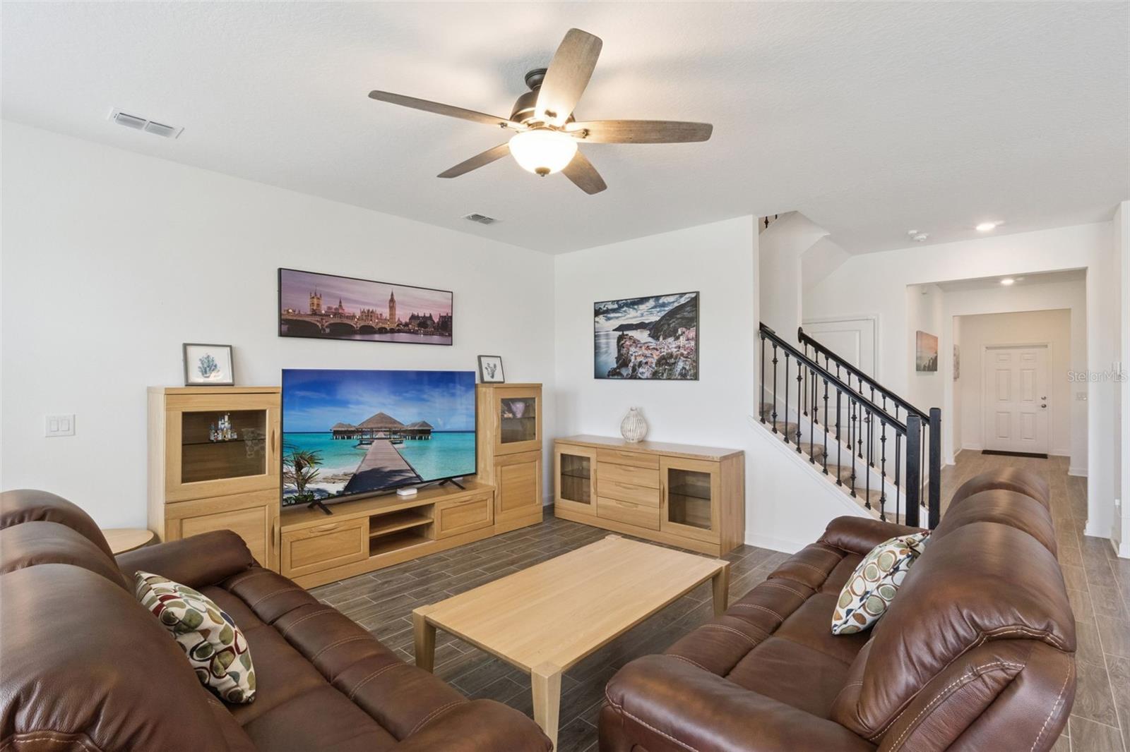 HANOVER LAKES PH 2 - Residential