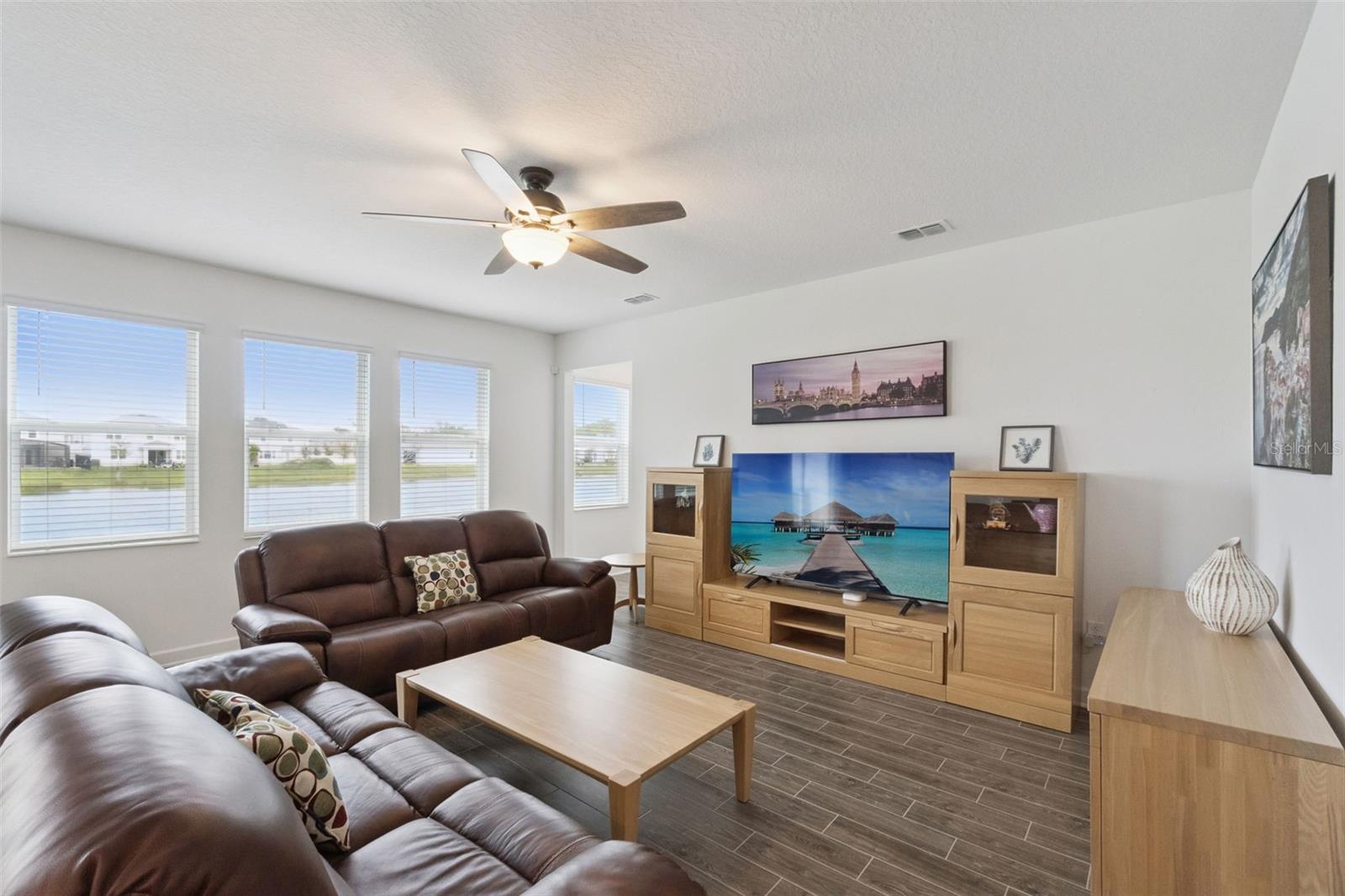 HANOVER LAKES PH 2 - Residential