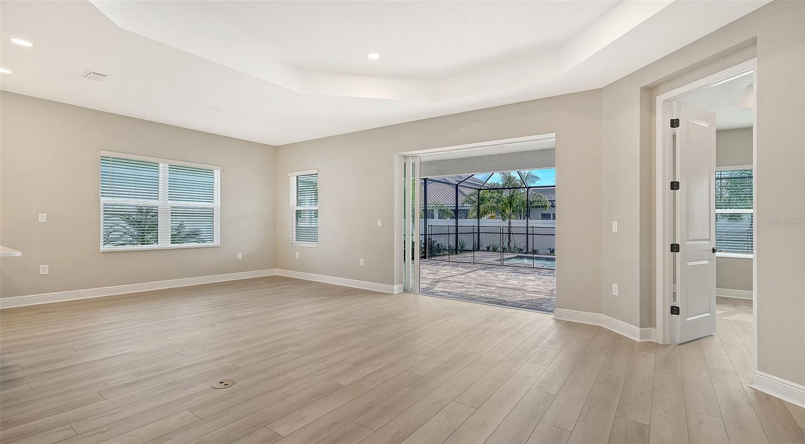8201 SCARLETBUSH DRIVE, SARASOTA, FL, 34240 4 8201 SCARLETBUSH DRIVE