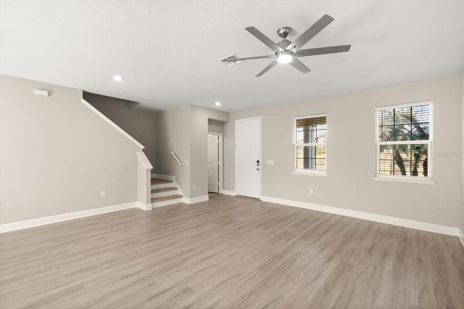 VINEYARDS/HORIZONS WEST PH 4 - Residential