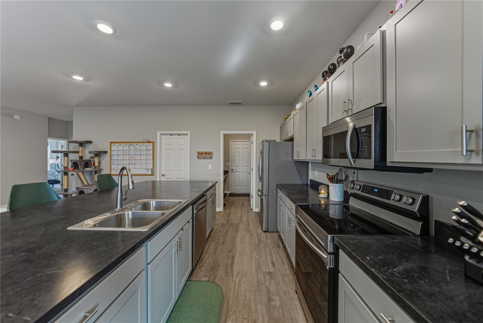 AUBURN COVE - Residential