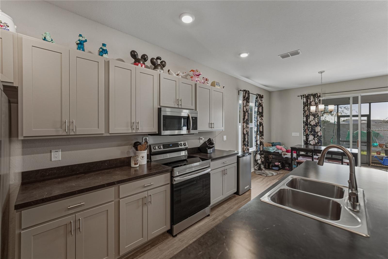 AUBURN COVE - Residential