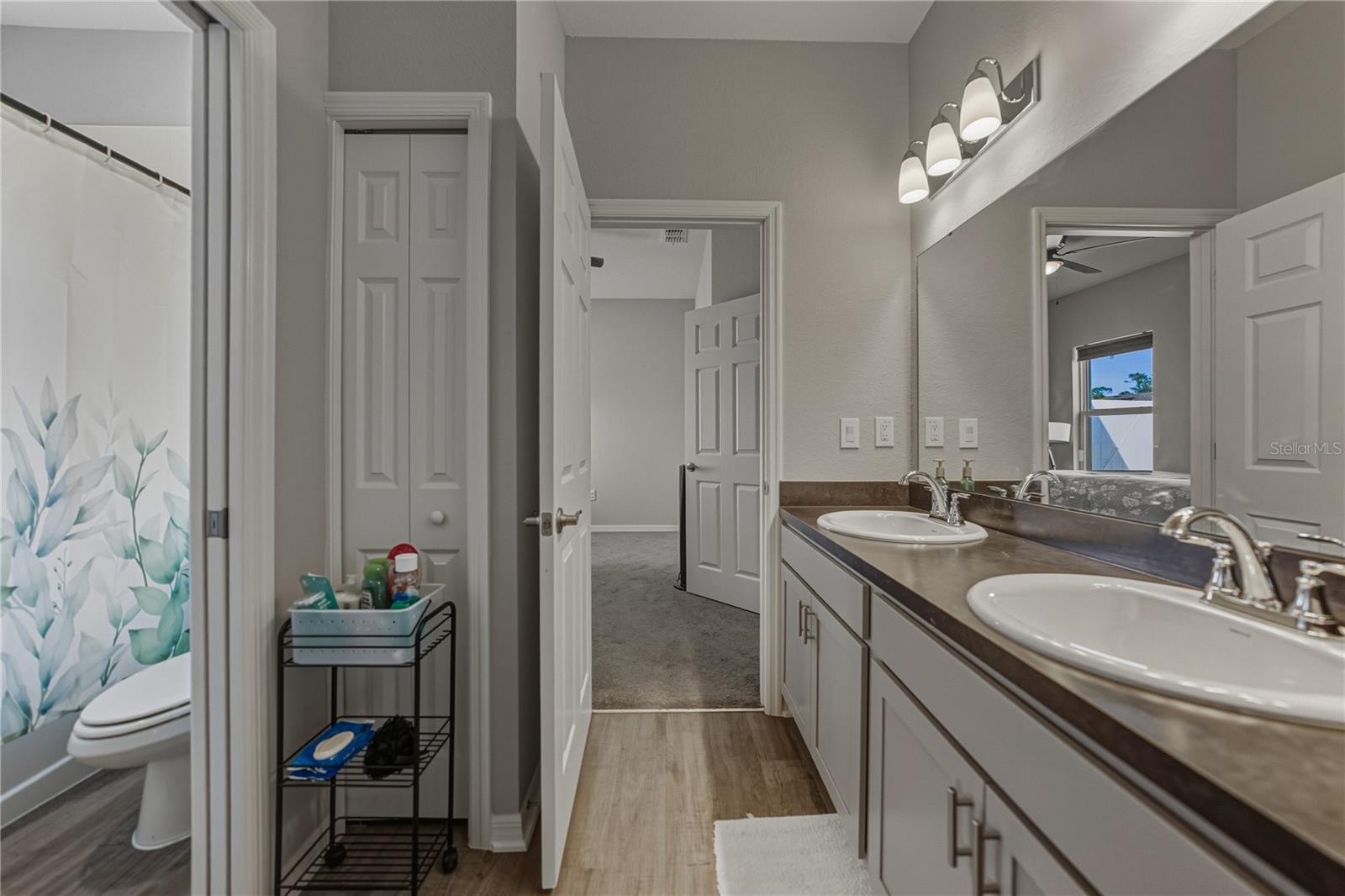 AUBURN COVE - Residential