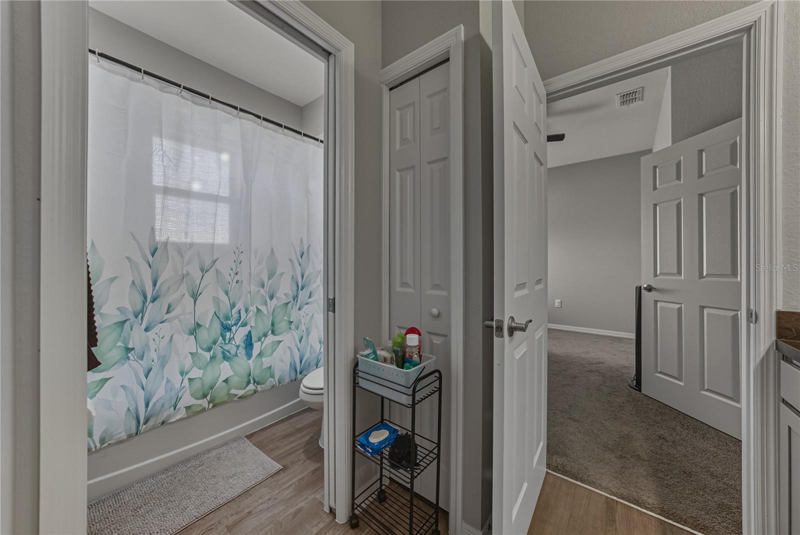 AUBURN COVE - Residential