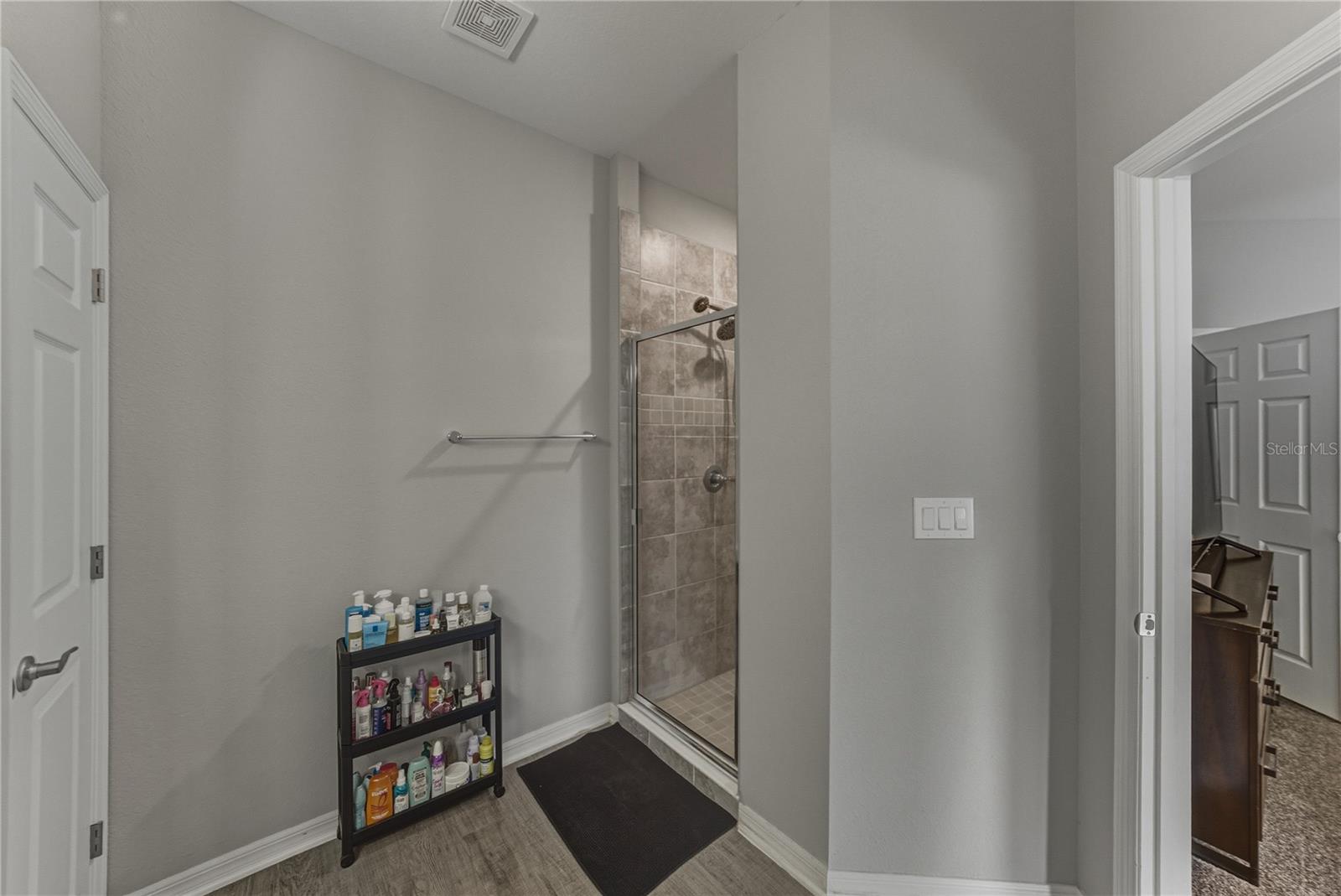 AUBURN COVE - Residential