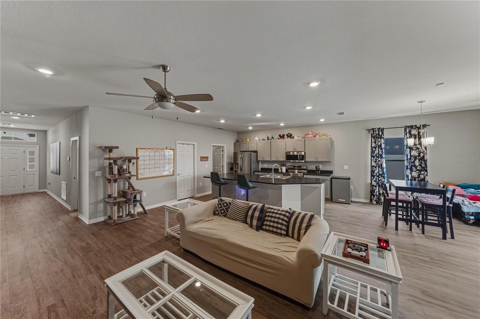 AUBURN COVE - Residential