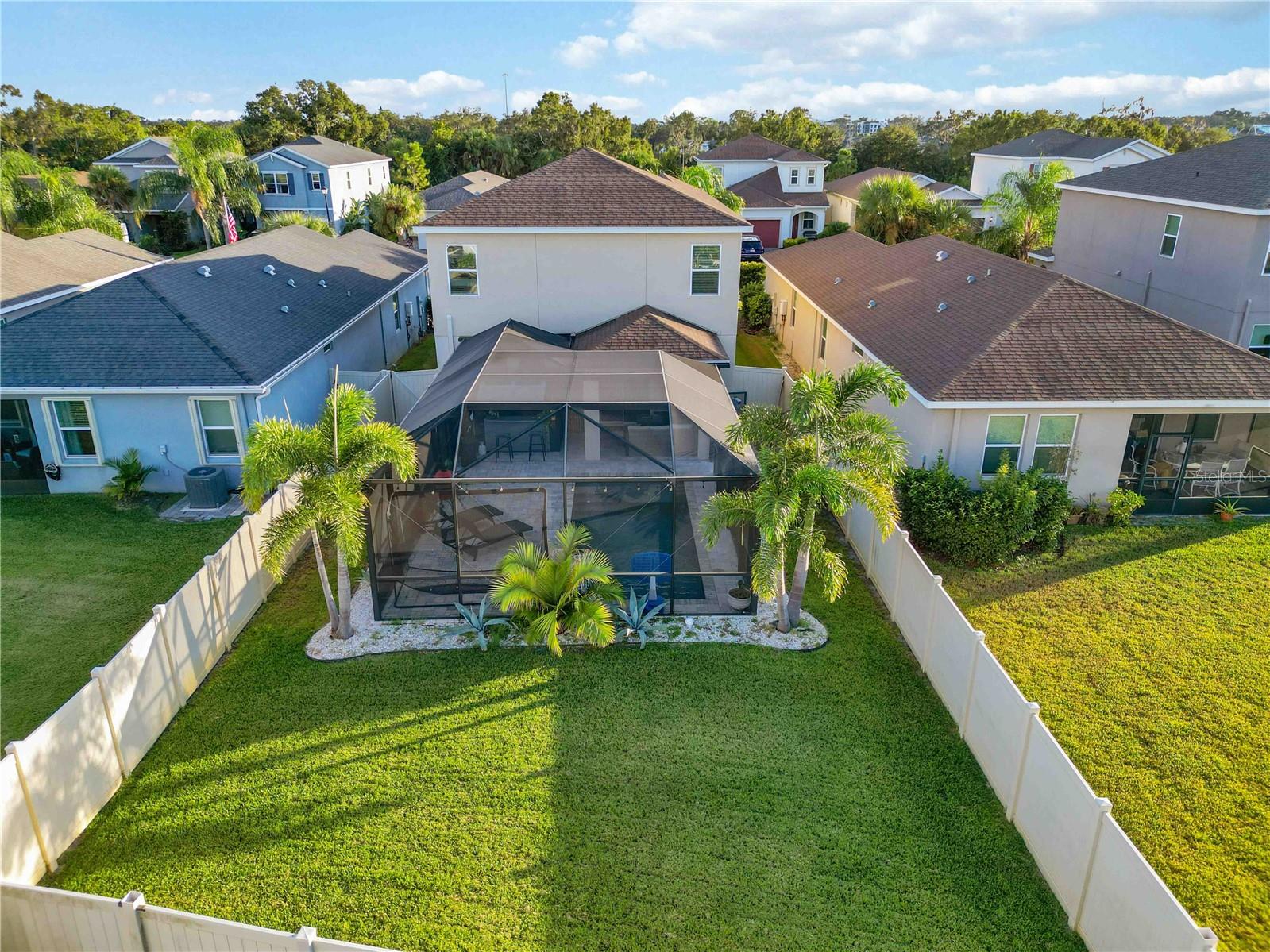 EAVE'S BEND AT ARTISAN LAKES - Residential