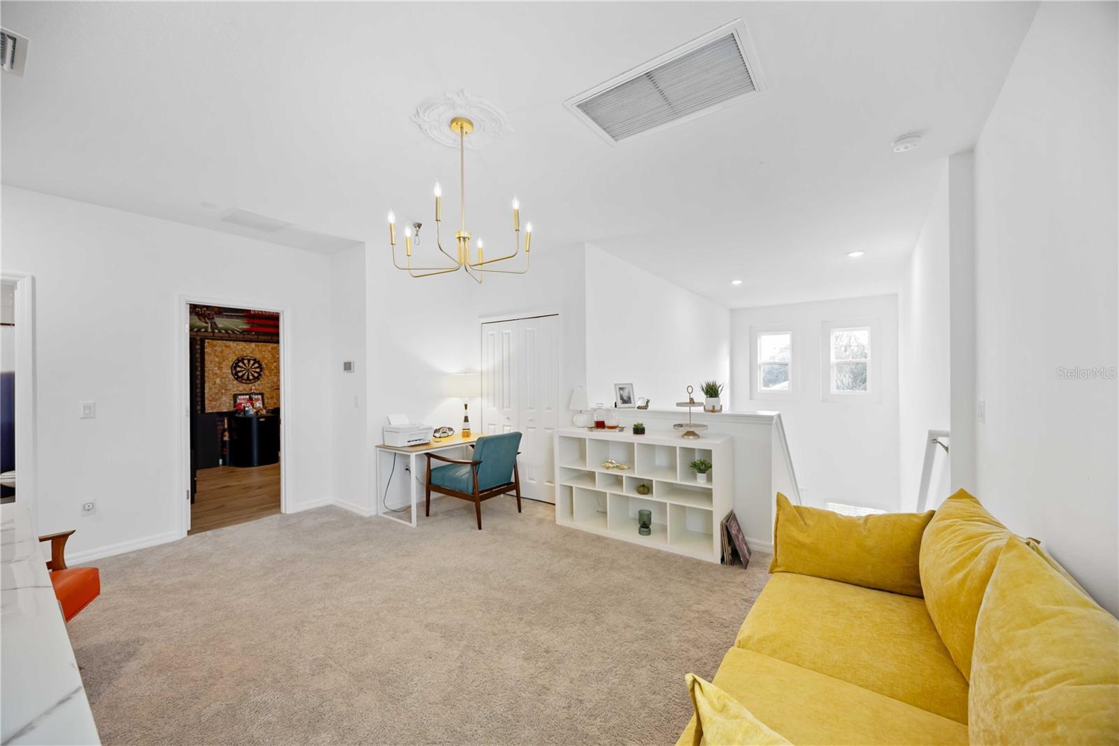 EAVE'S BEND AT ARTISAN LAKES - Residential