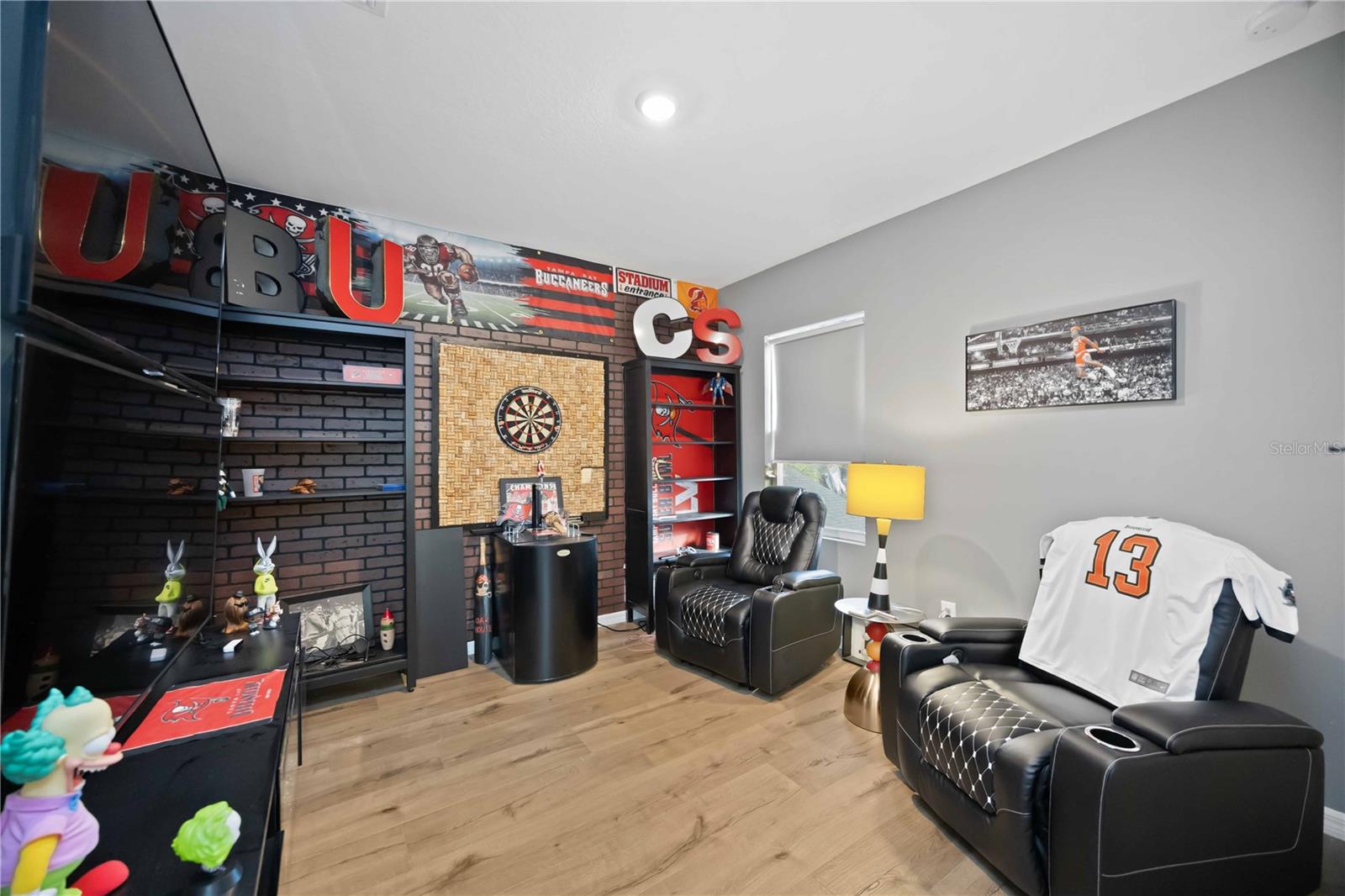 EAVE'S BEND AT ARTISAN LAKES - Residential