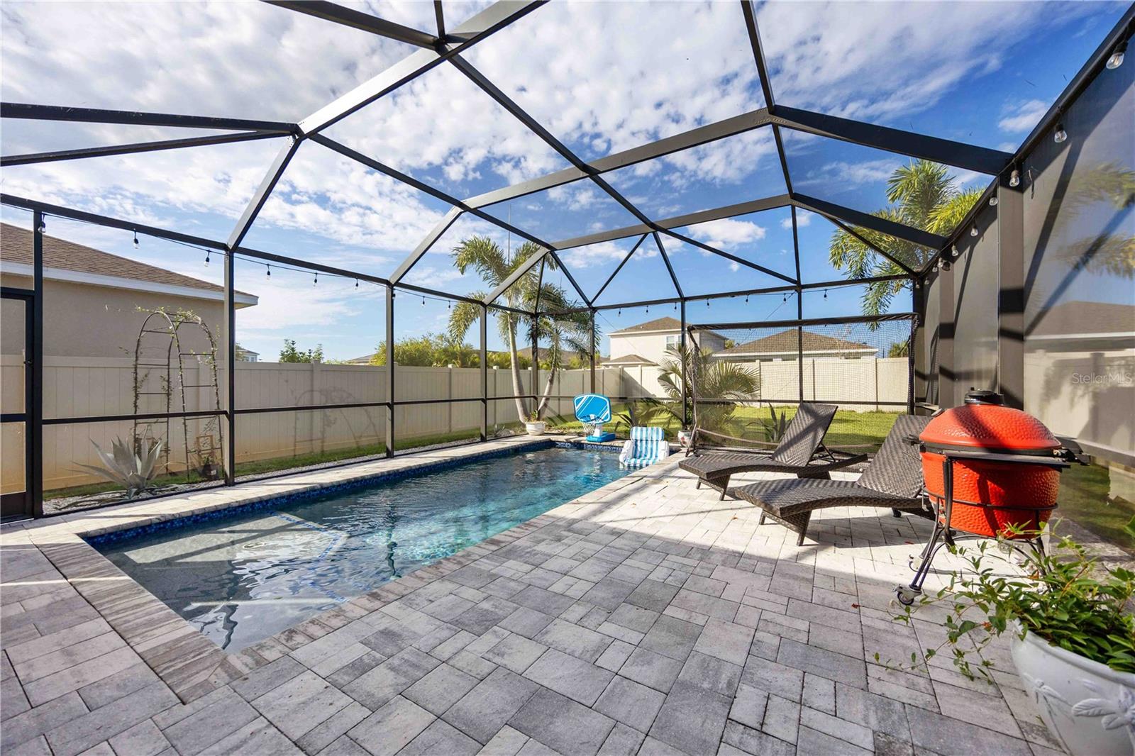 EAVE'S BEND AT ARTISAN LAKES - Residential