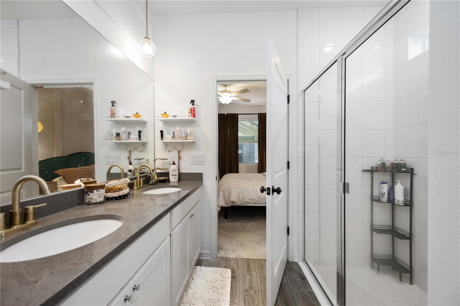 EAVE'S BEND AT ARTISAN LAKES - Residential