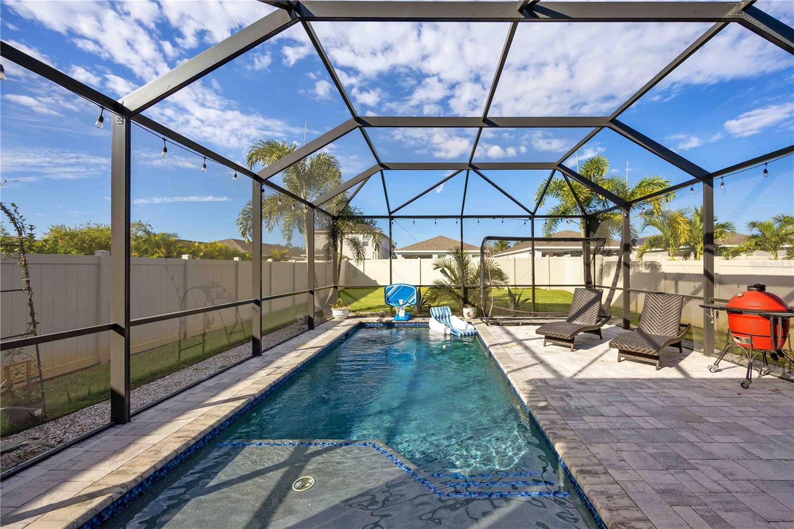 EAVE'S BEND AT ARTISAN LAKES - Residential