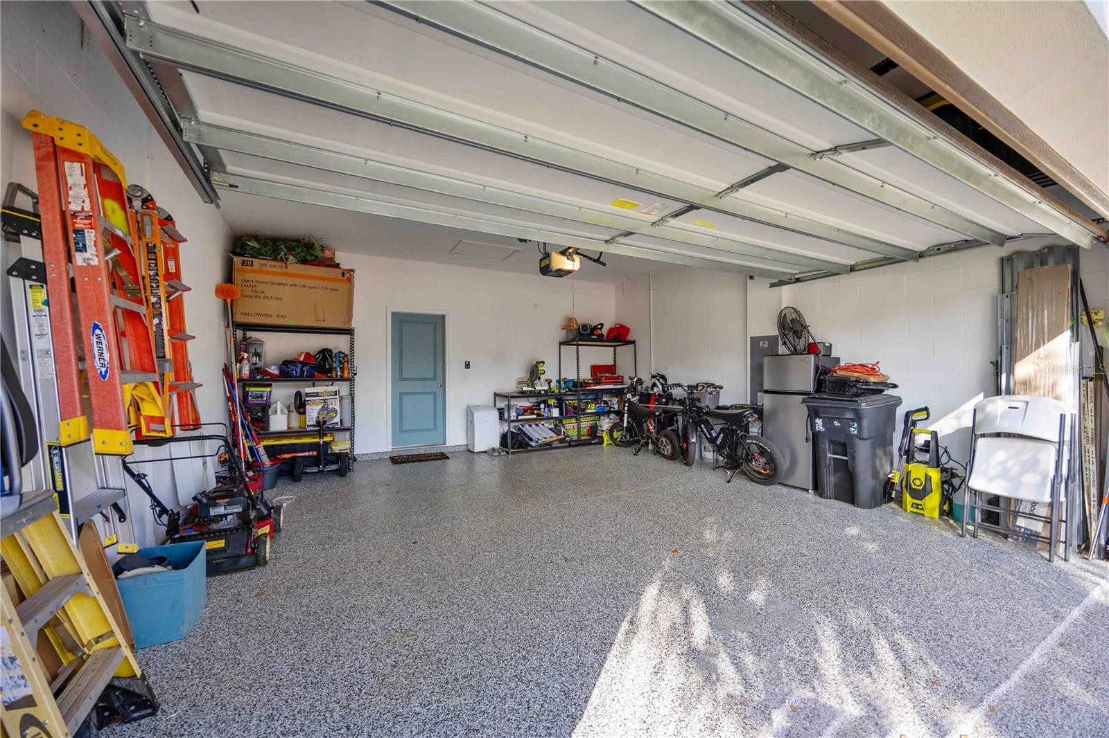 EAVE'S BEND AT ARTISAN LAKES - Residential