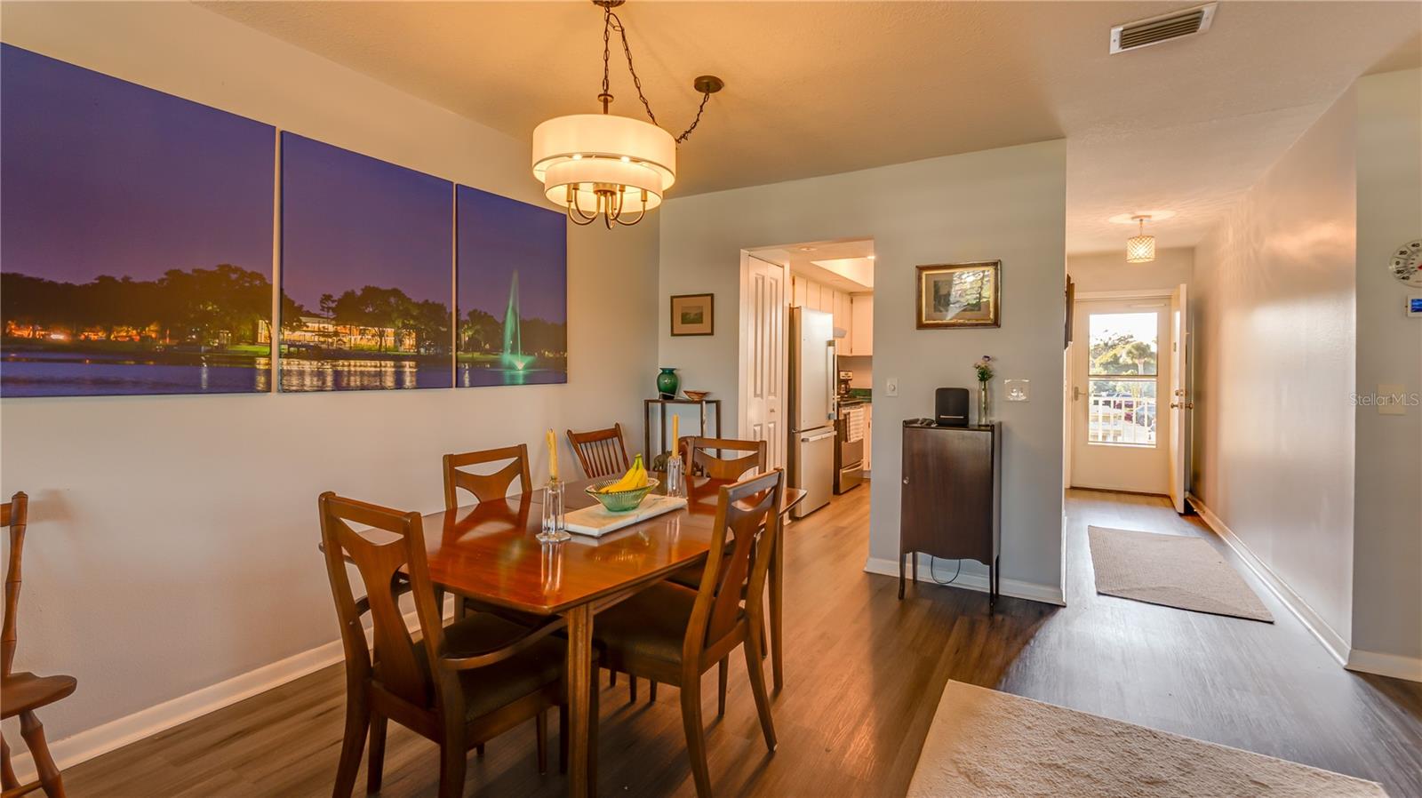 CHALET-ON-THE-LAKE-CONDO - Residential