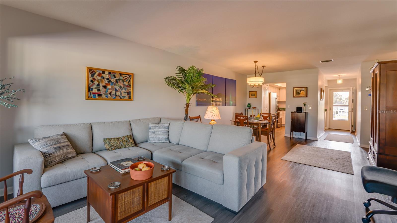 CHALET-ON-THE-LAKE-CONDO - Residential