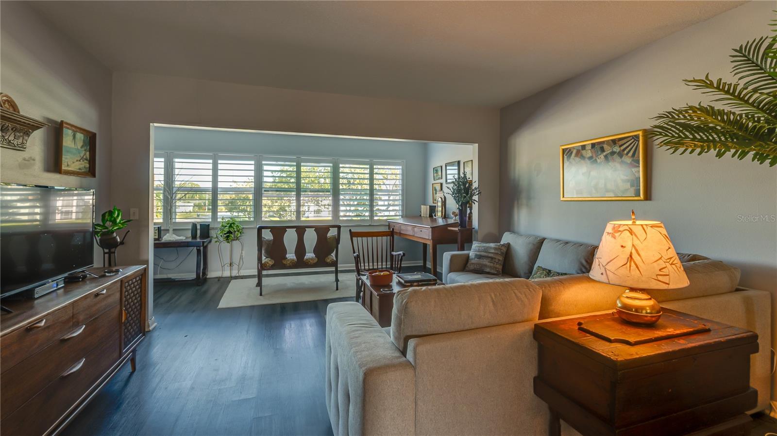 CHALET-ON-THE-LAKE-CONDO - Residential