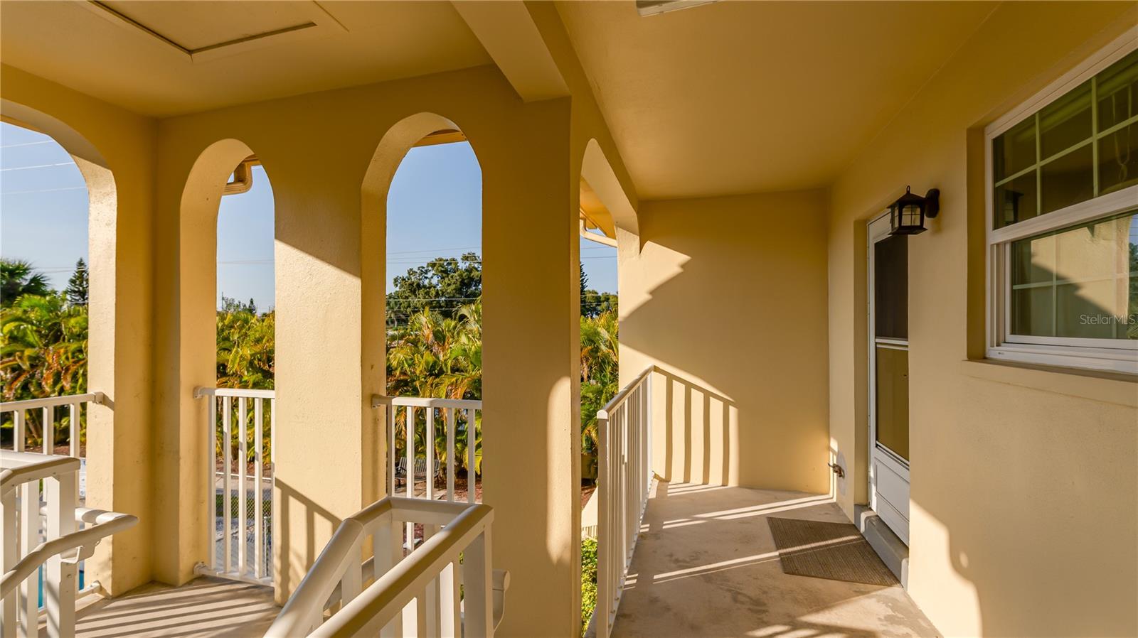 CHALET-ON-THE-LAKE-CONDO - Residential