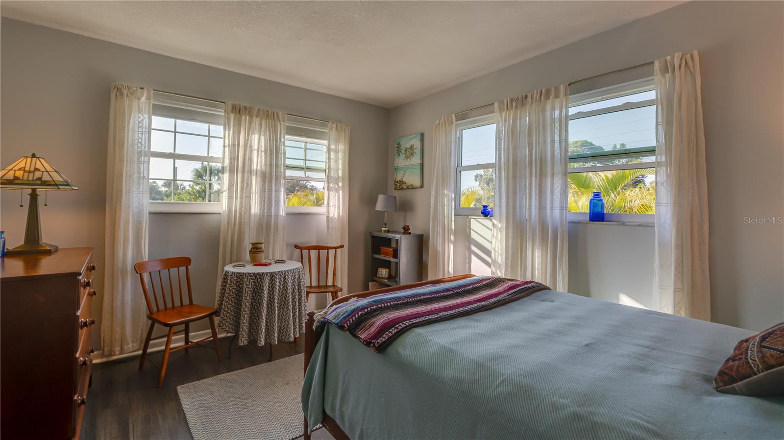 CHALET-ON-THE-LAKE-CONDO - Residential