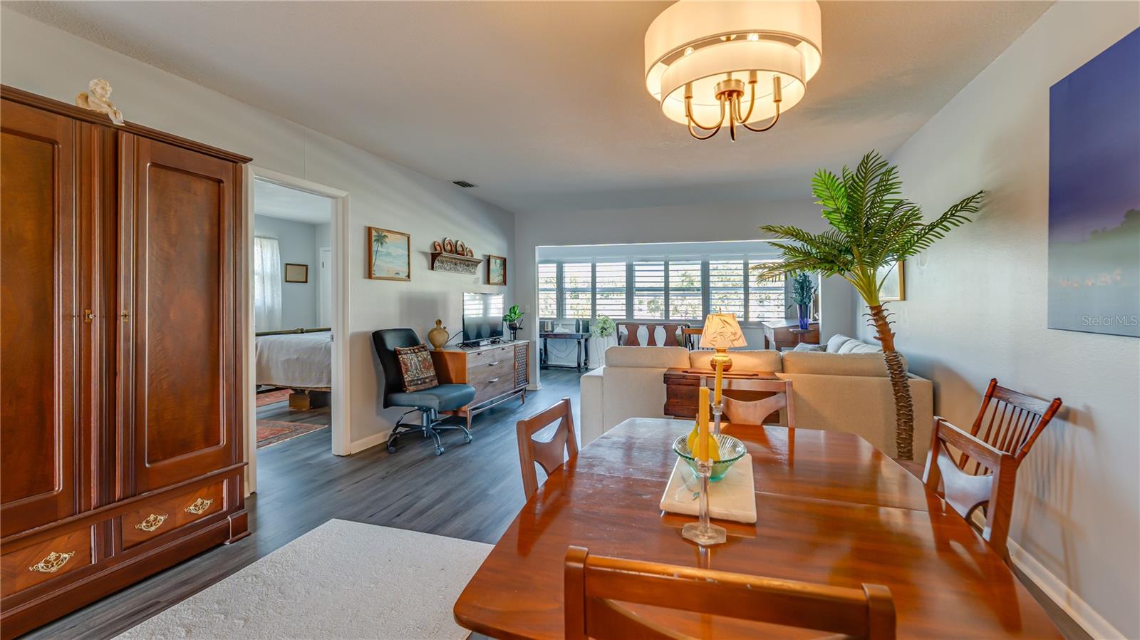 CHALET-ON-THE-LAKE-CONDO - Residential