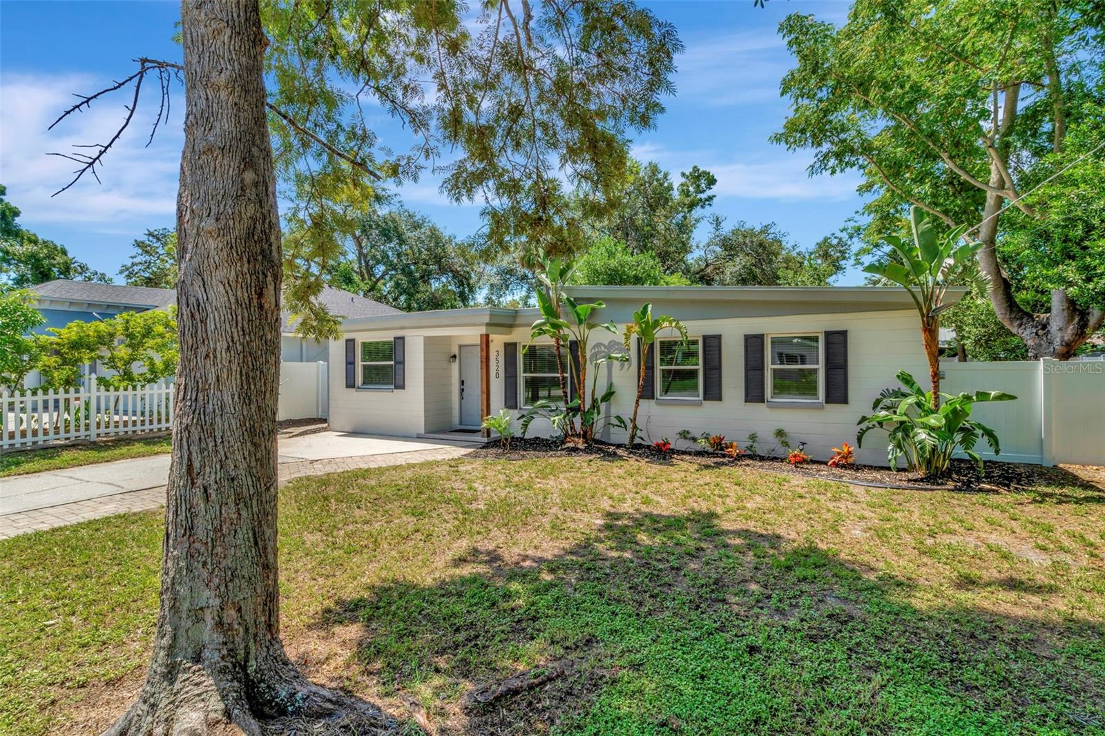 3520 W PRICE AVENUE