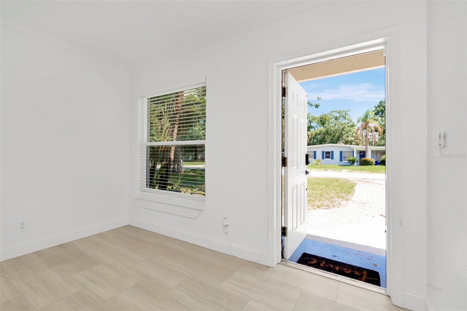 3520 W PRICE AVENUE