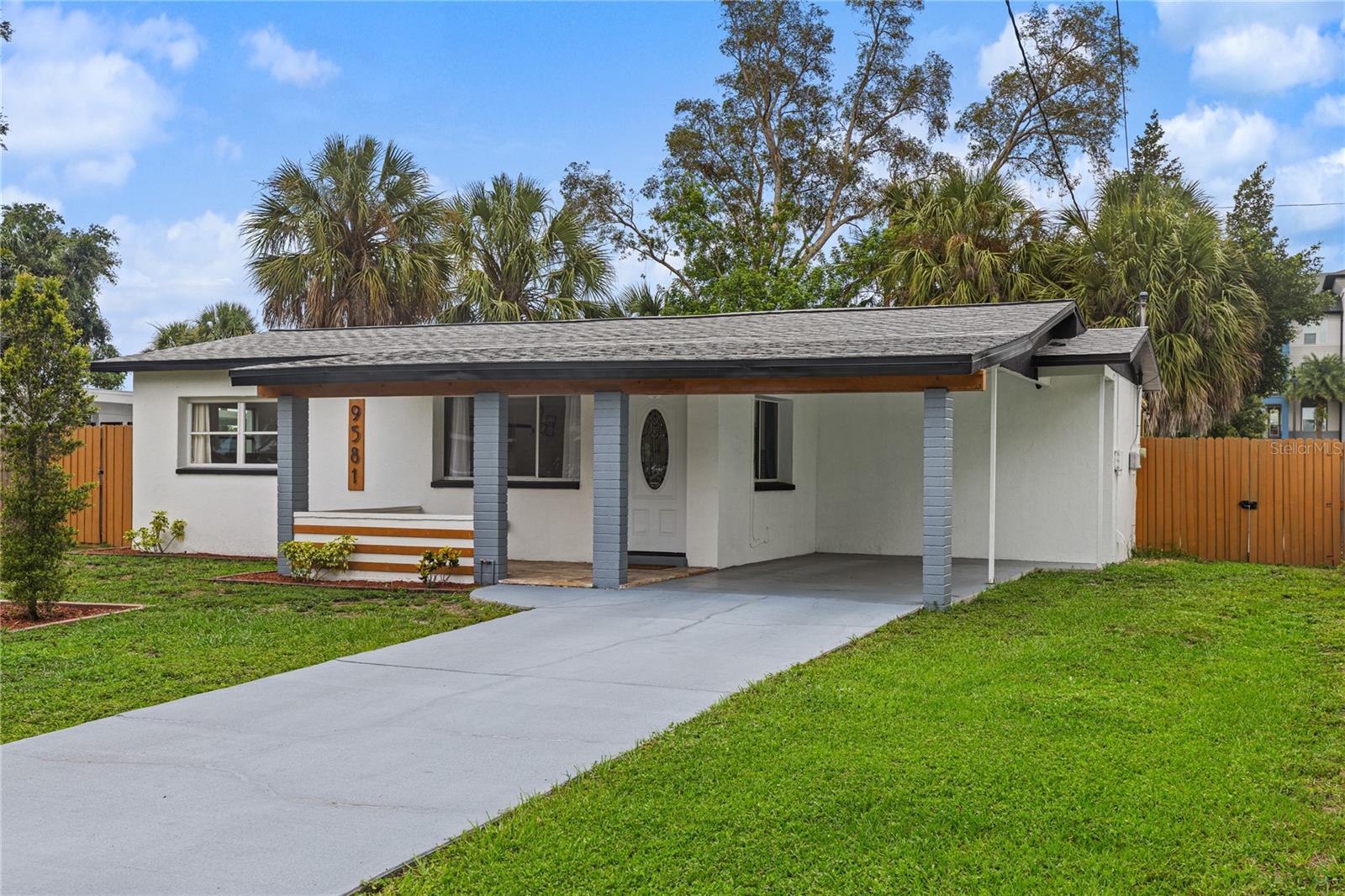 9581 49TH WAY N