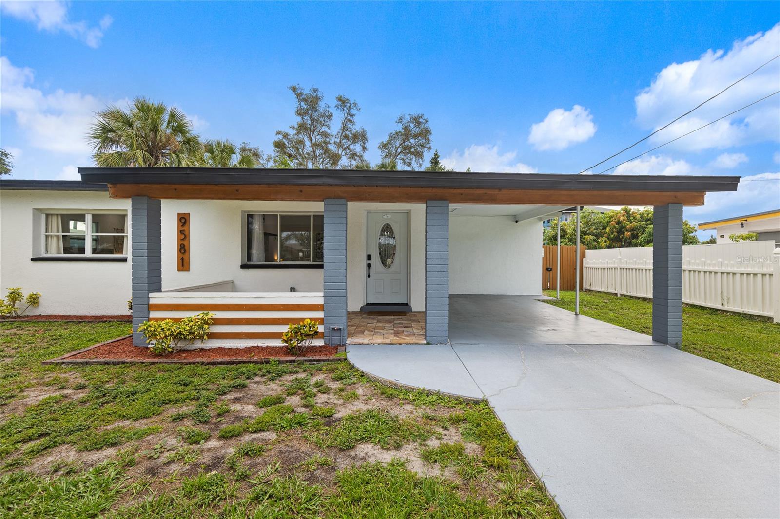 9581 49TH WAY N