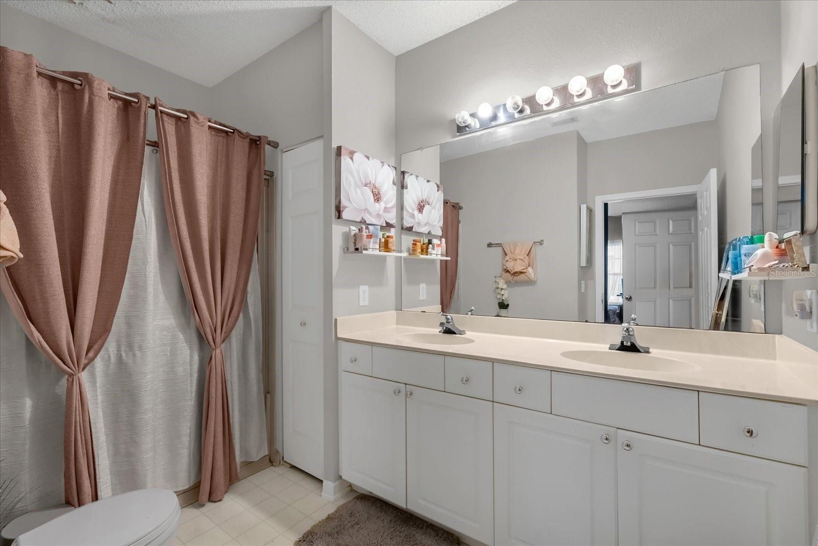 ARBOR LAKES A CONDO - Residential