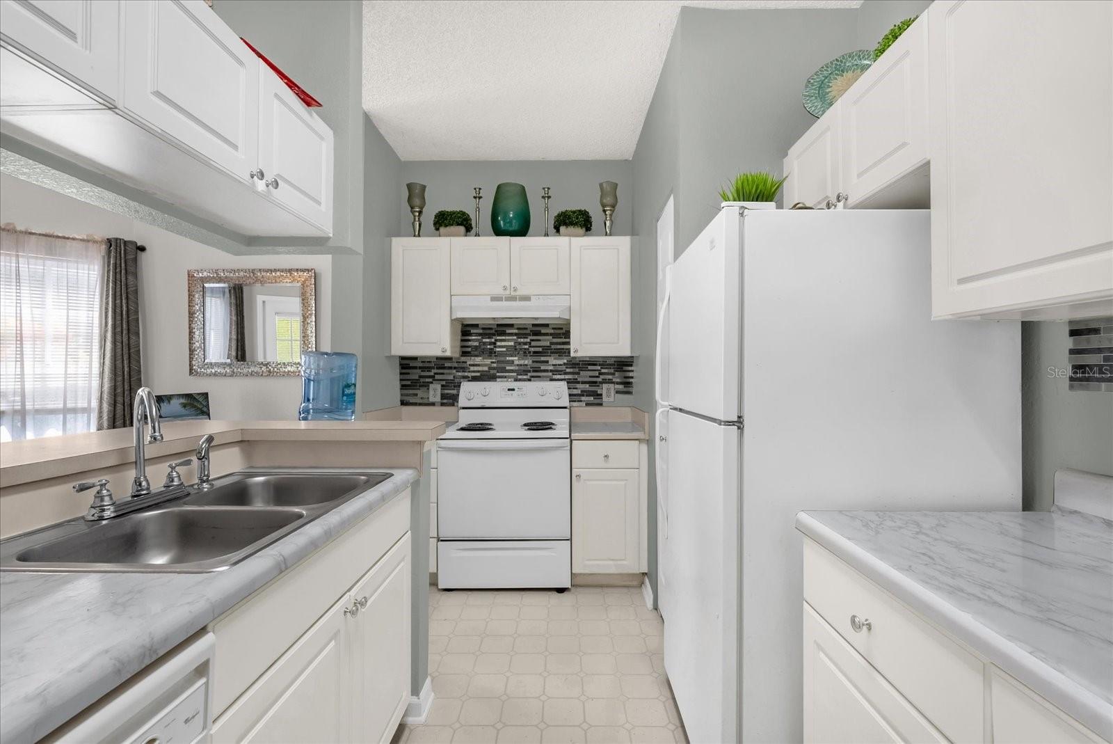 ARBOR LAKES A CONDO - Residential