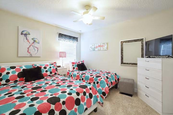 STOREY LAKE - Residential