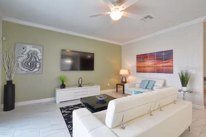 STOREY LAKE - Residential