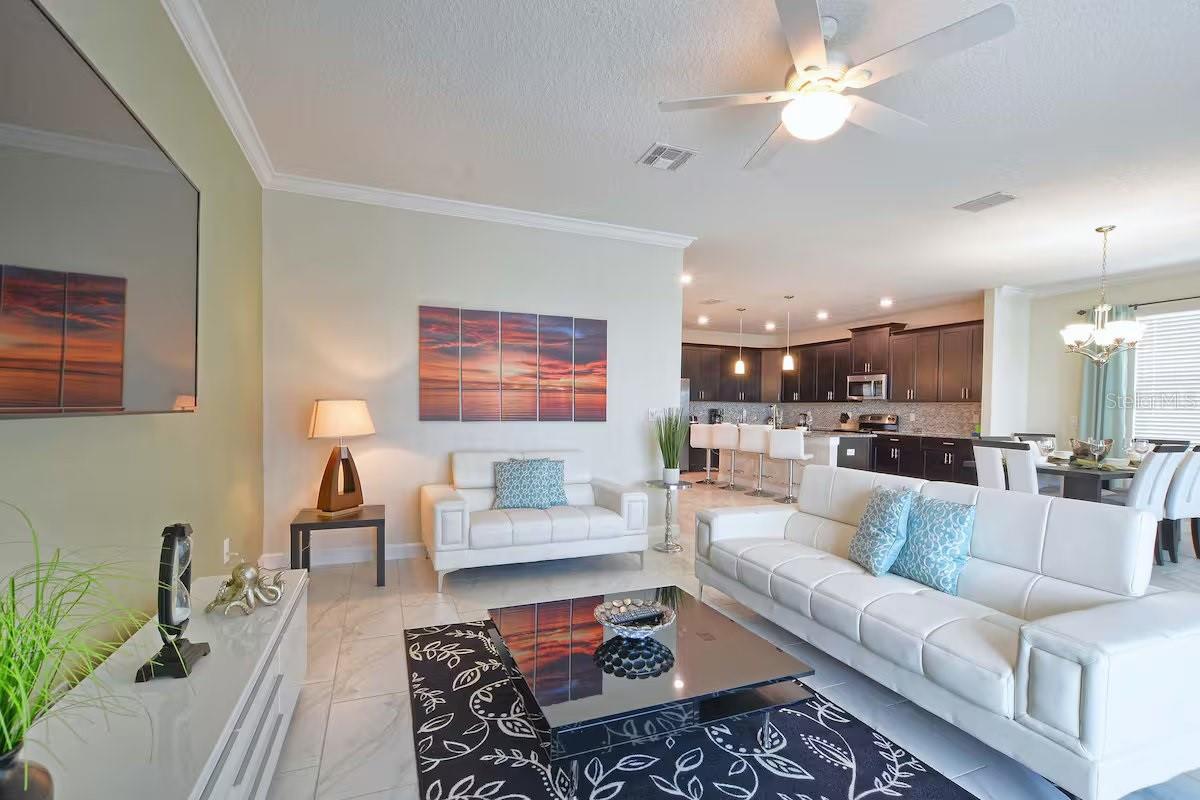 STOREY LAKE - Residential