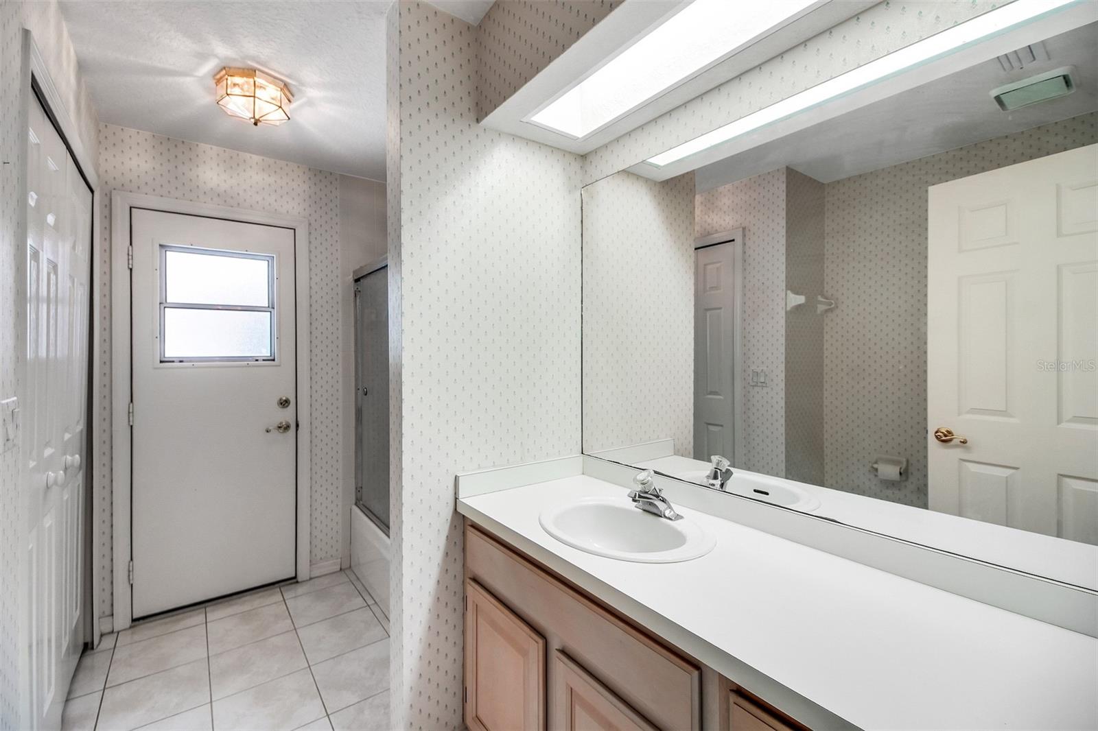 RIVER WALK - Residential