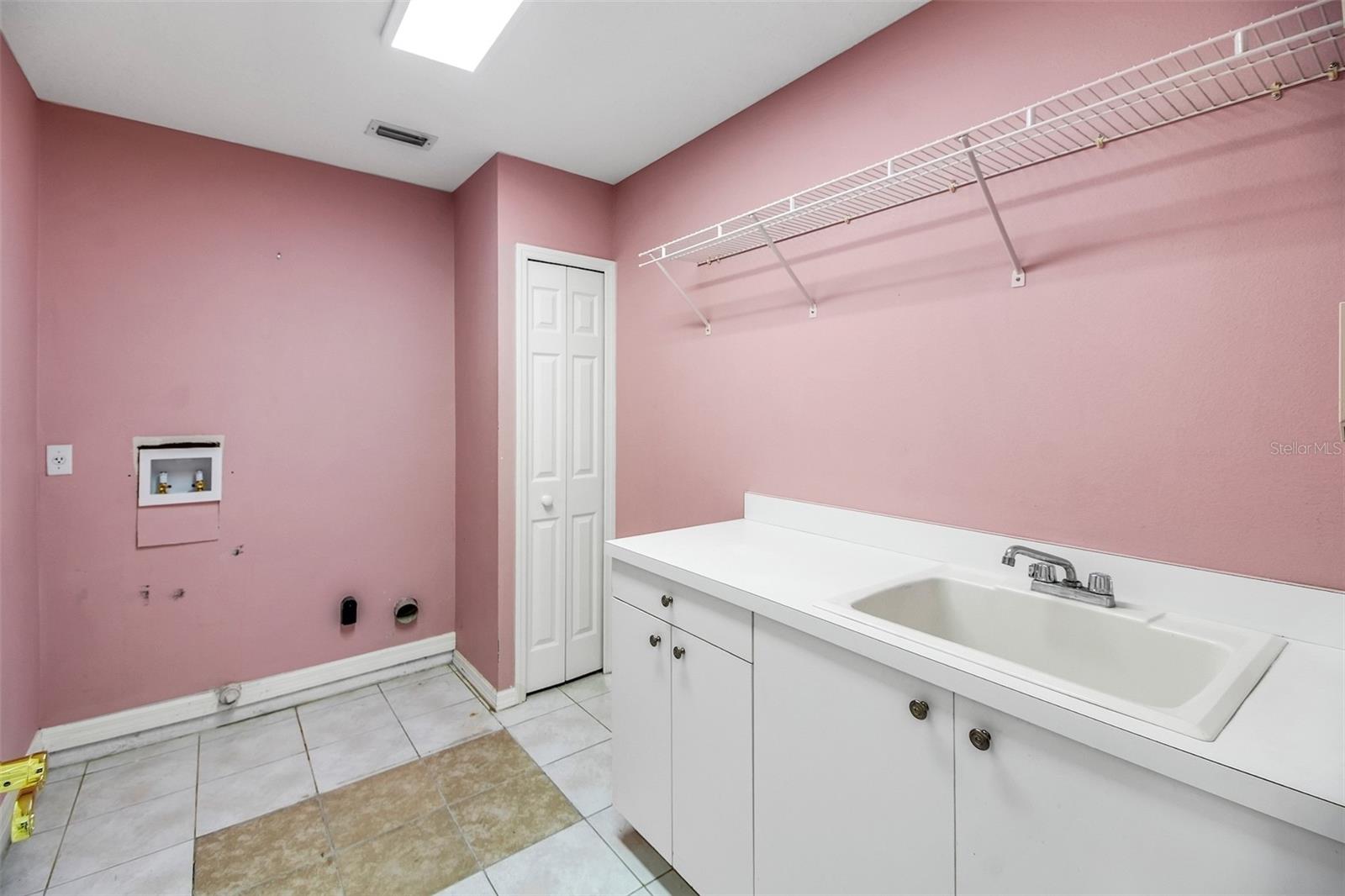 RIVER WALK - Residential