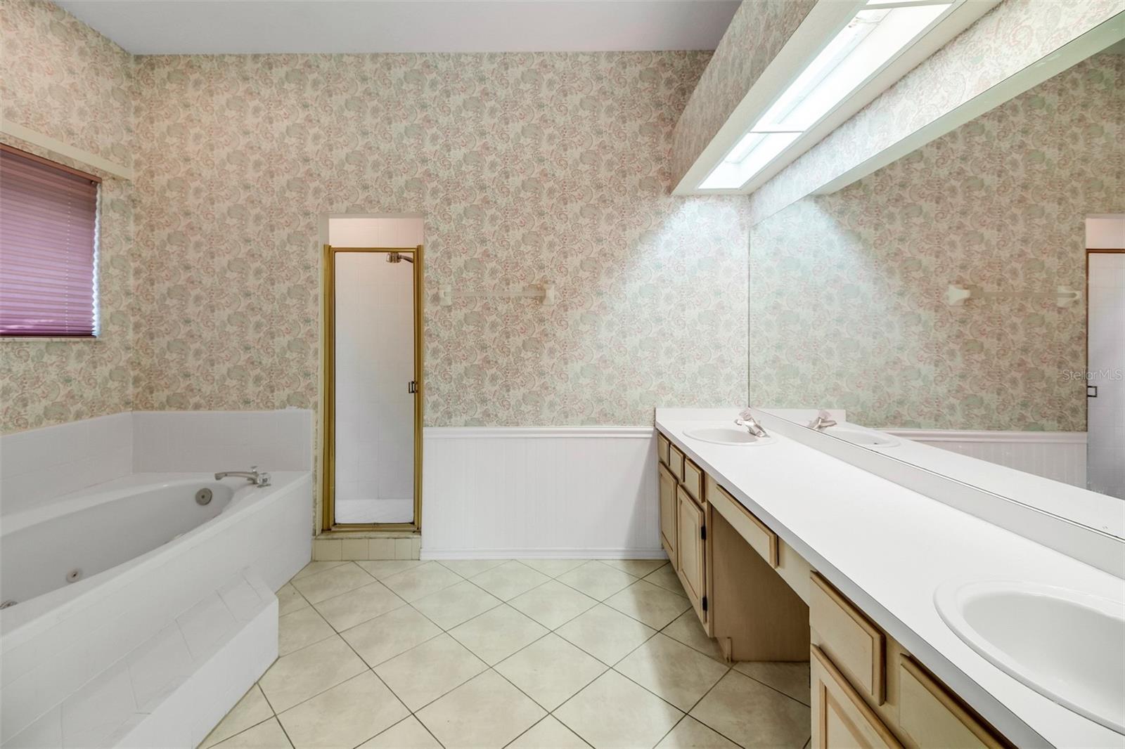 RIVER WALK - Residential