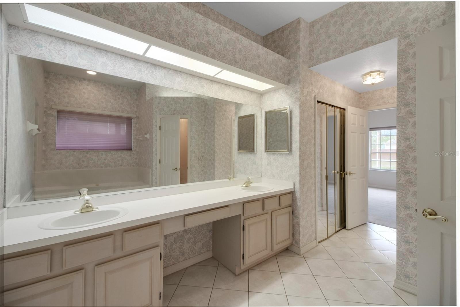 RIVER WALK - Residential