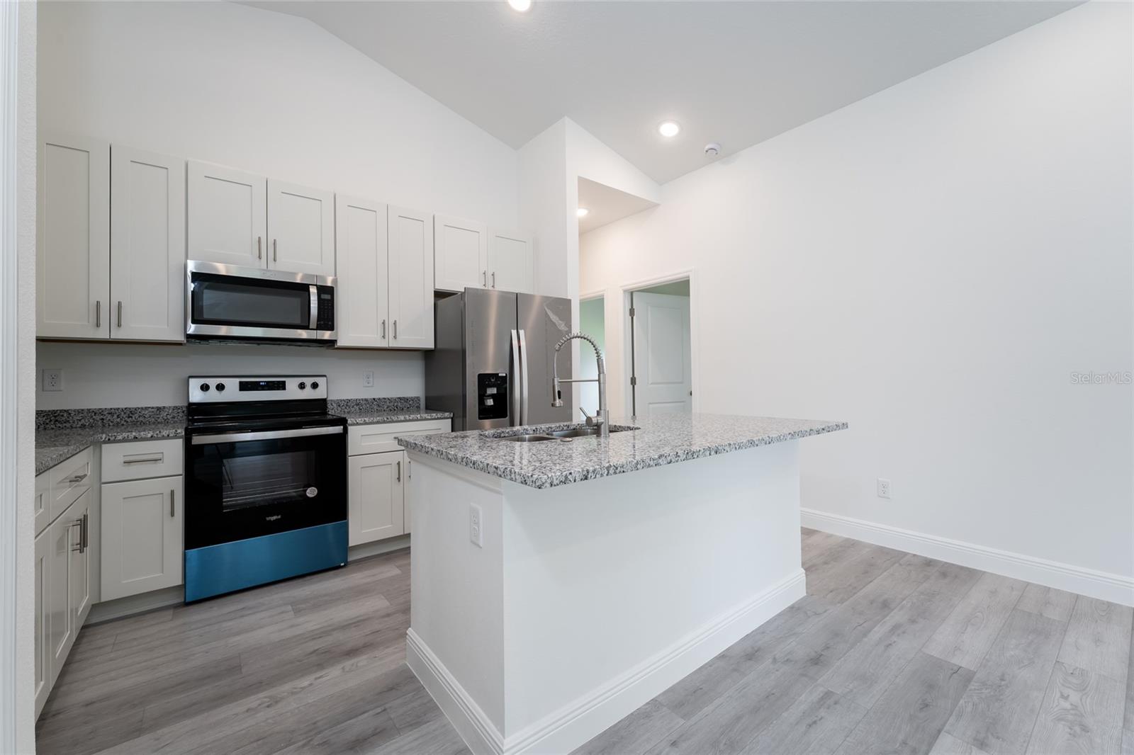 MARION OAKS UN 04 - Residential