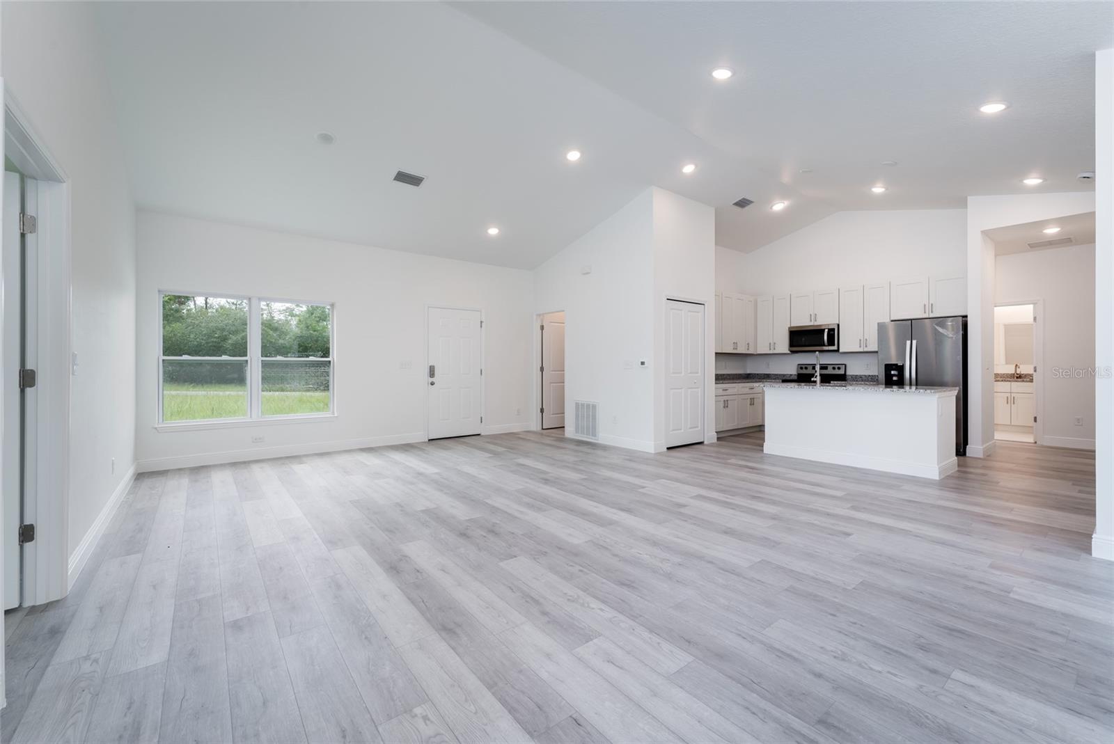 MARION OAKS UN 04 - Residential